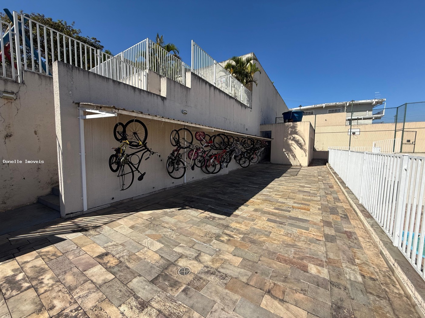 Apartamento para alugar com 3 quartos, 95m² - Foto 5