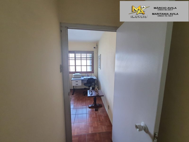 Casa à venda com 4 quartos, 374m² - Foto 16