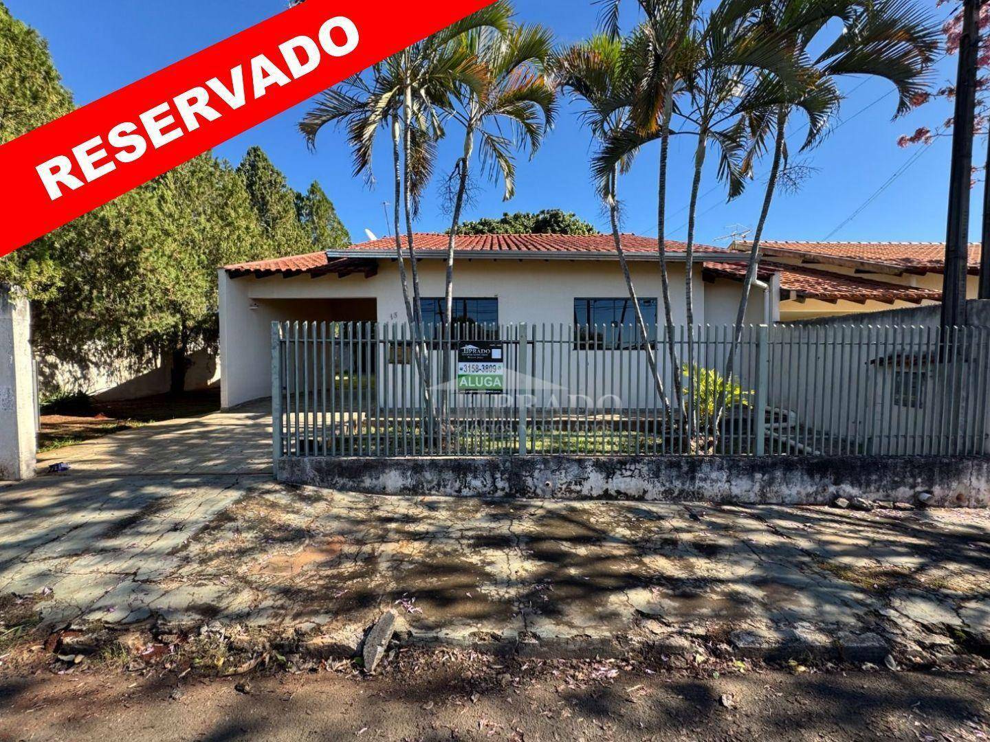 Casa para alugar com 3 quartos, 116m² - Foto 1
