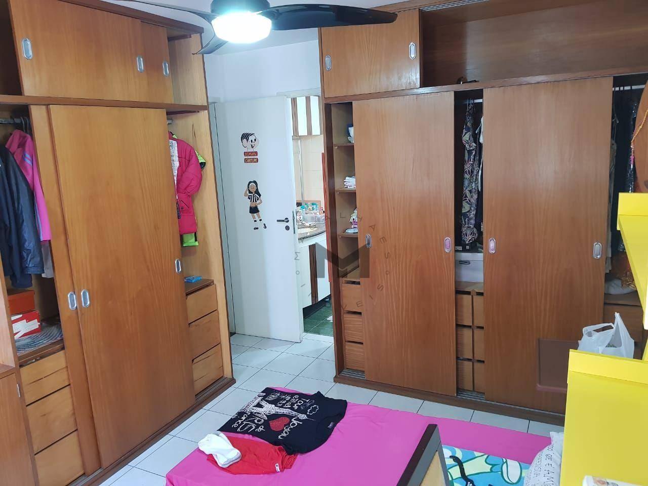 Apartamento à venda com 4 quartos, 190m² - Foto 8