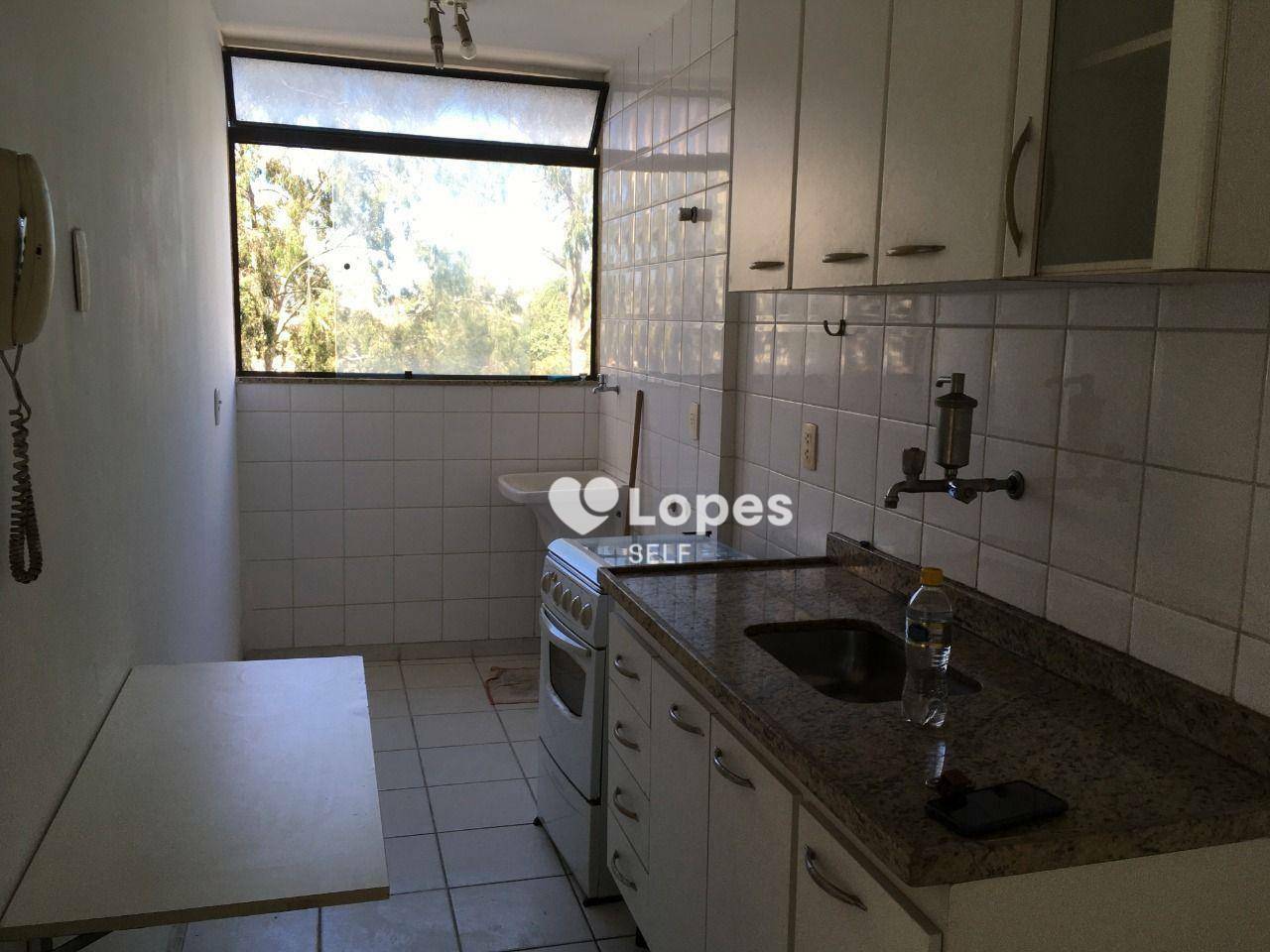 Apartamento à venda com 2 quartos, 60m² - Foto 2