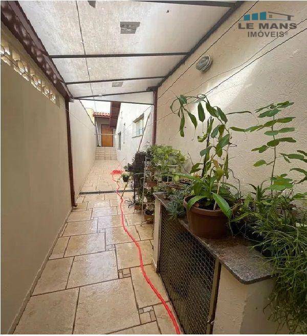 Casa à venda com 2 quartos, 197m² - Foto 15