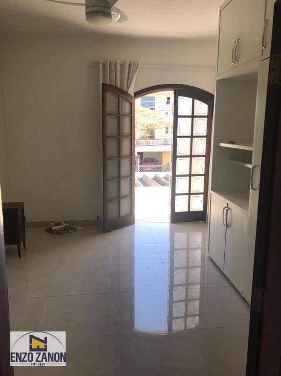 Sobrado à venda com 4 quartos, 228m² - Foto 30