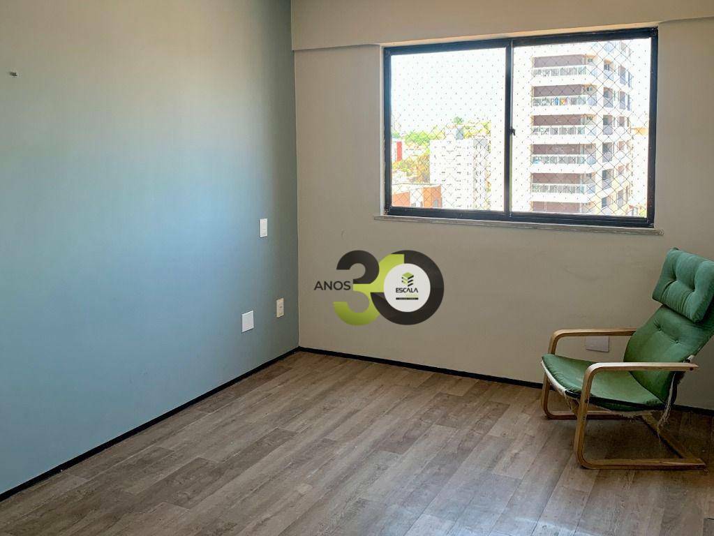 Apartamento à venda com 3 quartos, 119m² - Foto 4