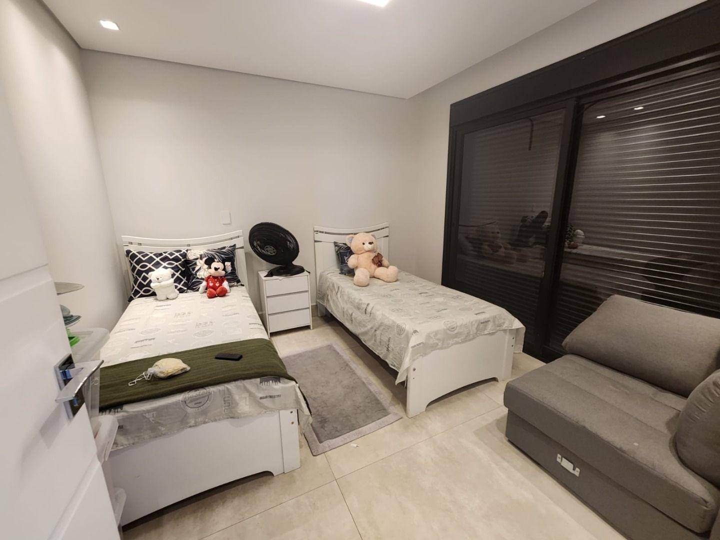 Casa de Condomínio à venda com 4 quartos, 380m² - Foto 8