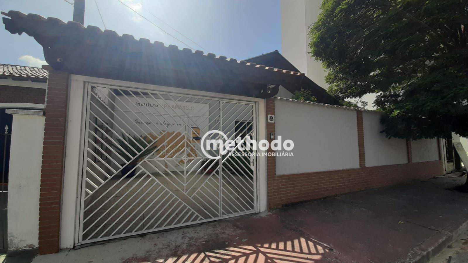 Casa à venda com 3 quartos, 200m² - Foto 1