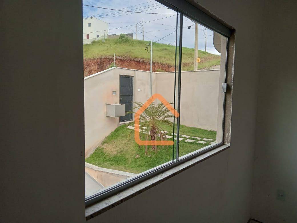 Casa à venda com 3 quartos, 151m² - Foto 15