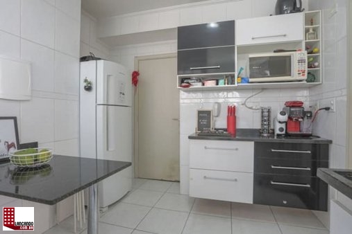 Apartamento à venda com 2 quartos, 70m² - Foto 11