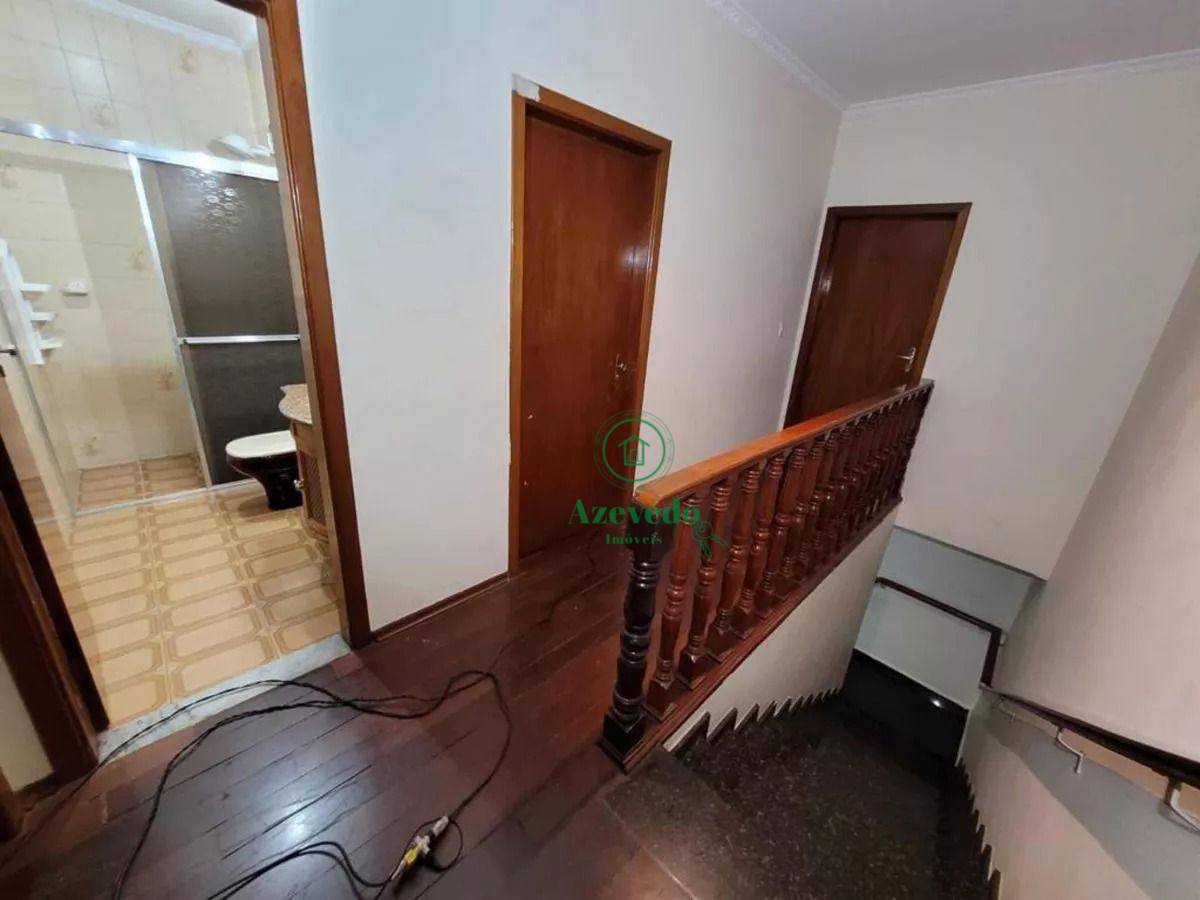 Sobrado à venda com 3 quartos, 200m² - Foto 6