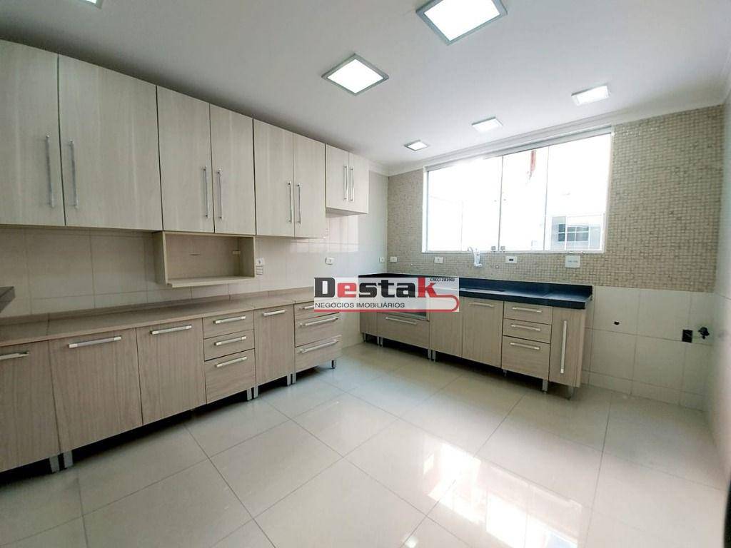 Sobrado à venda com 3 quartos, 220m² - Foto 17