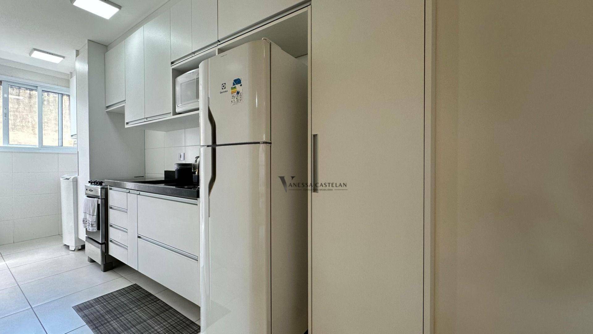 Apartamento à venda com 2 quartos, 67m² - Foto 14