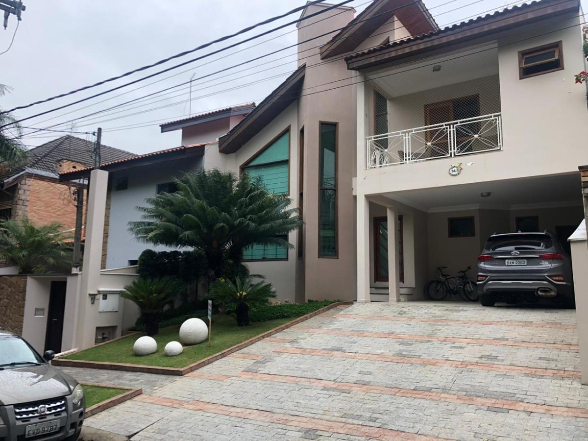 Casa de Condomínio à venda com 3 quartos, 300m² - Foto 1