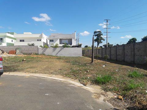 Terreno à venda, 400m² - Foto 1