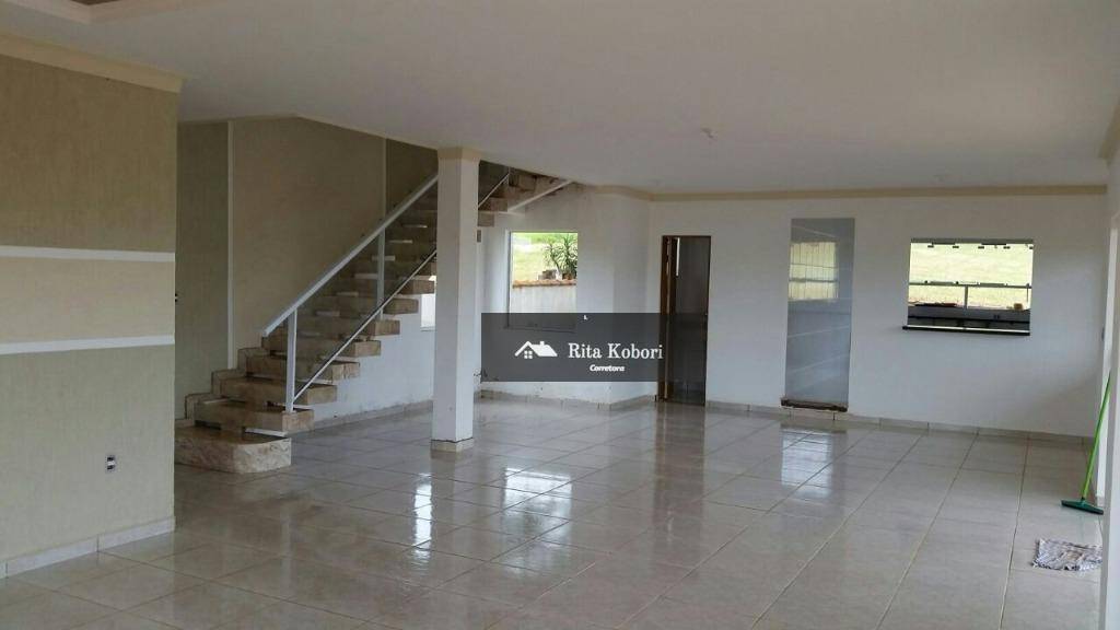 Casa de Condomínio à venda com 4 quartos, 346m² - Foto 1