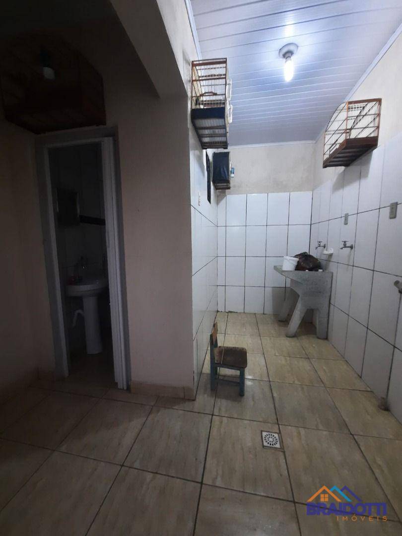 Casa à venda com 2 quartos, 90m² - Foto 10