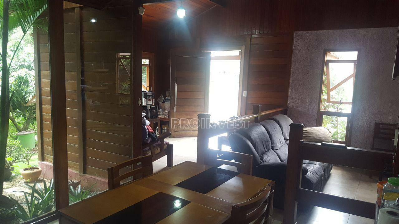Casa de Condomínio à venda e aluguel com 3 quartos, 250m² - Foto 7