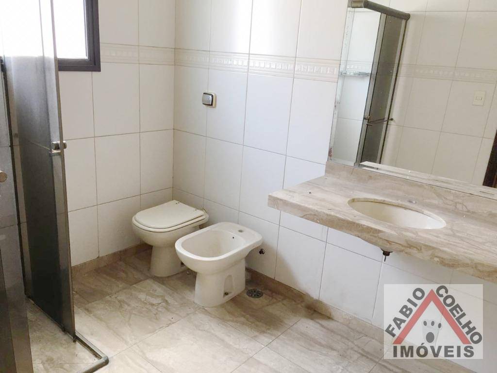 Casa à venda com 3 quartos, 400m² - Foto 11