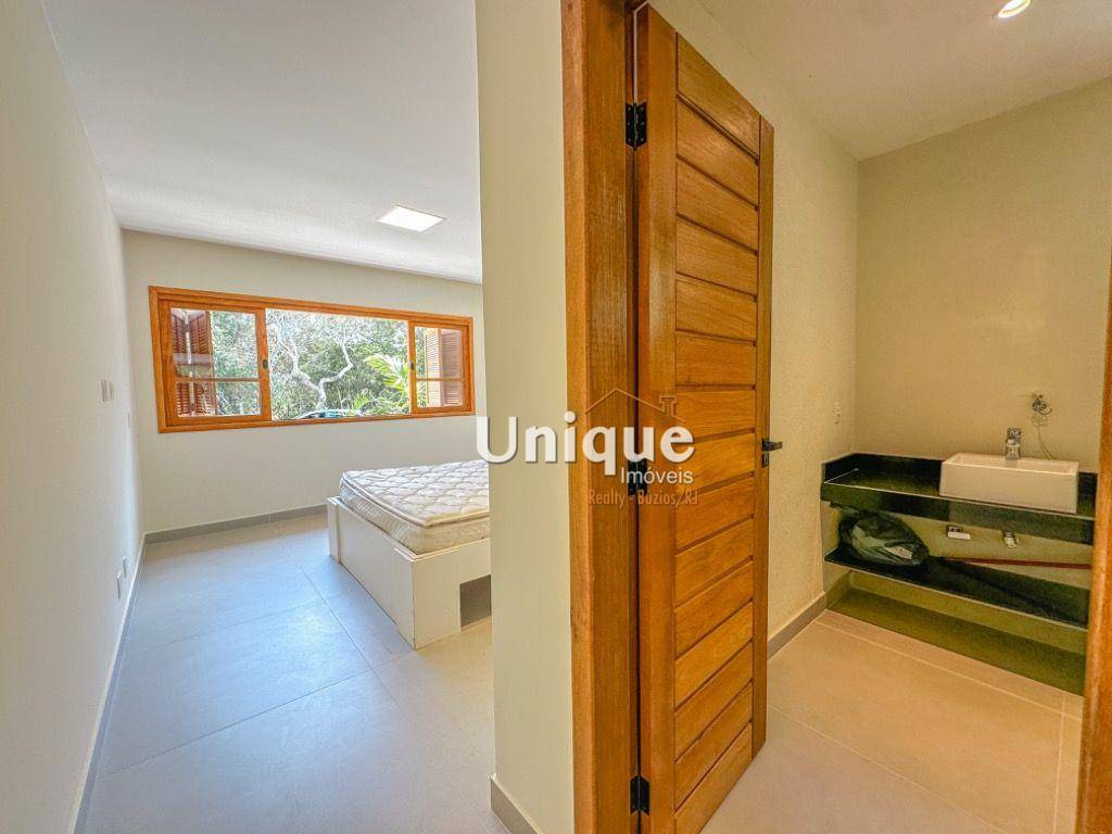 Casa de Condomínio à venda com 5 quartos, 260m² - Foto 18