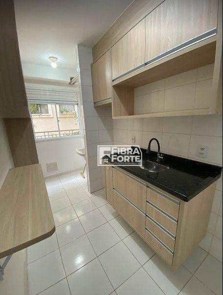 Apartamento à venda com 2 quartos, 60m² - Foto 2