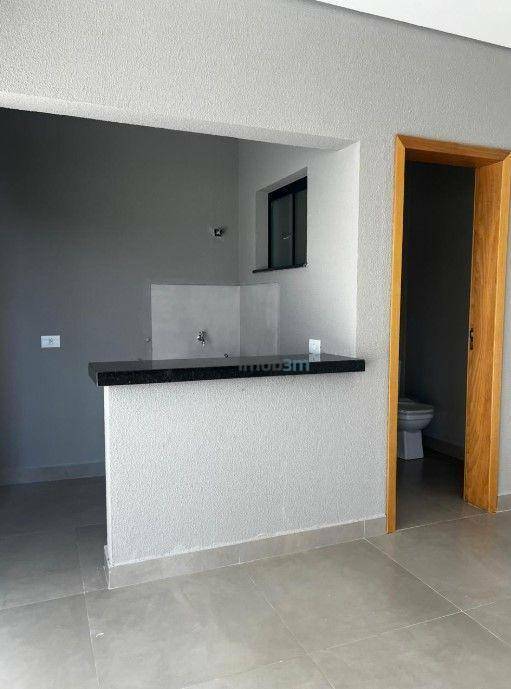 Casa à venda e aluguel com 3 quartos, 114m² - Foto 15