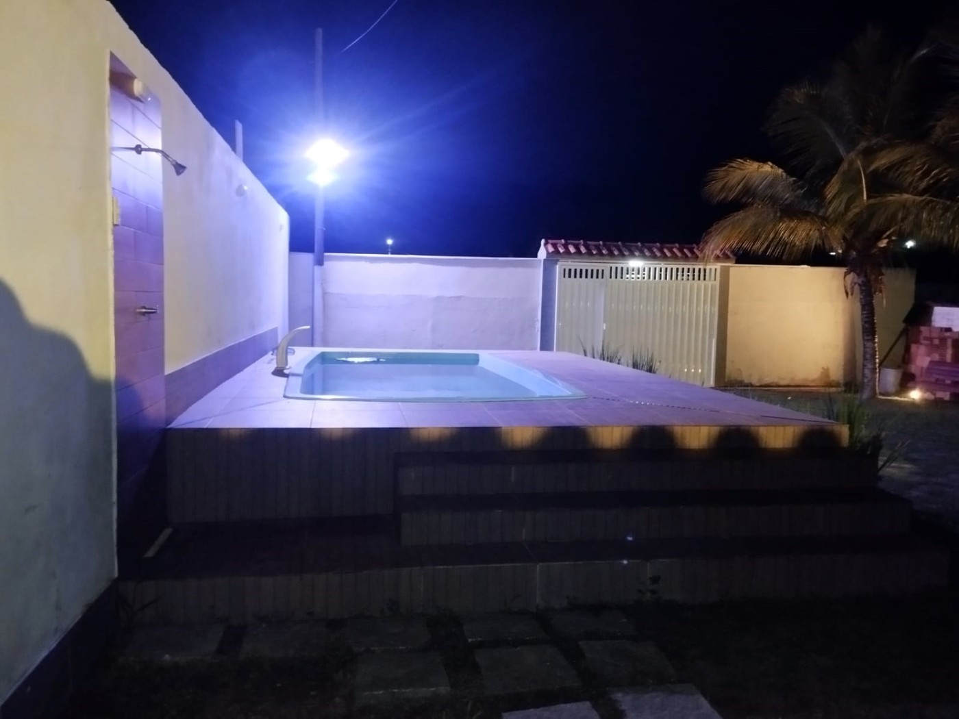 Casa à venda com 2 quartos, 360m² - Foto 2