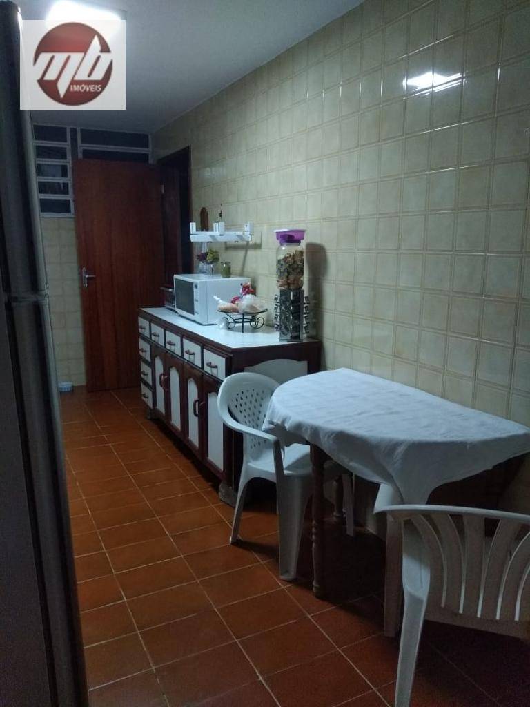 Sobrado à venda com 4 quartos, 300m² - Foto 55