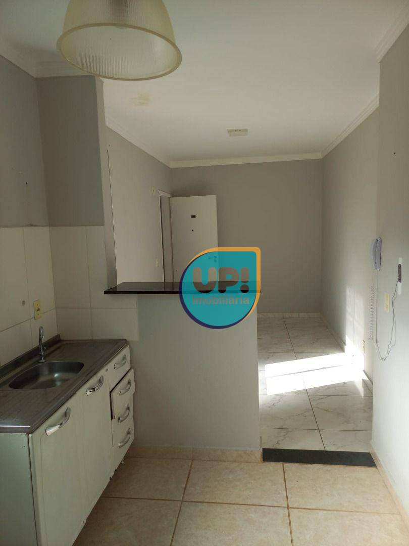 Apartamento à venda com 2 quartos, 44m² - Foto 2