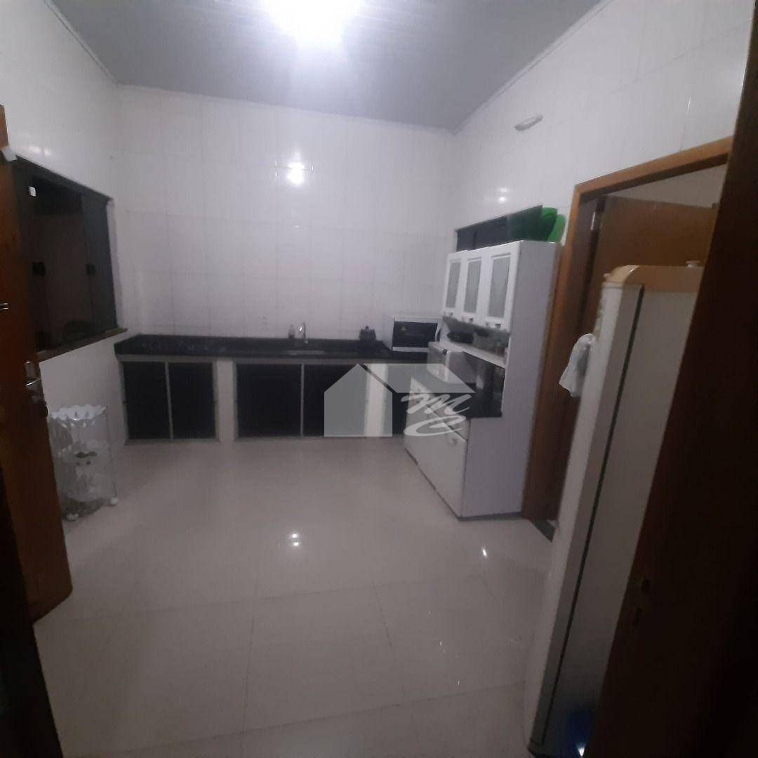 Casa à venda com 1 quarto, 65m² - Foto 4