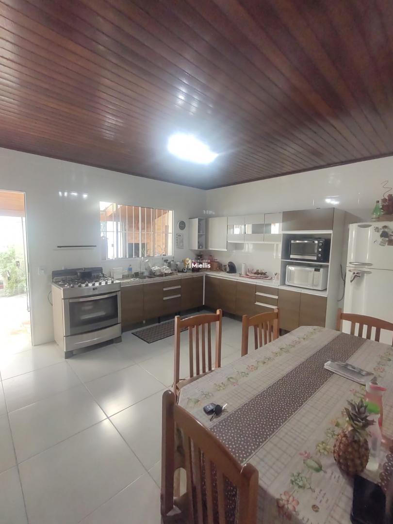 Casa à venda com 3 quartos, 141m² - Foto 9