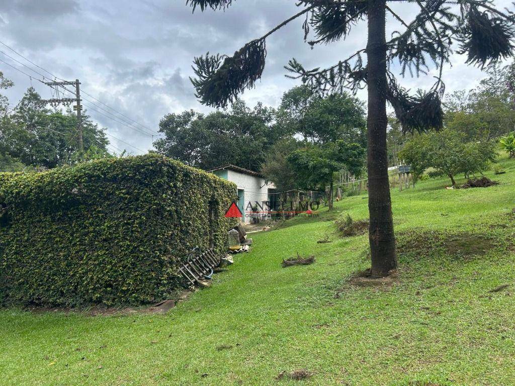 Chácara à venda com 3 quartos, 200m² - Foto 18