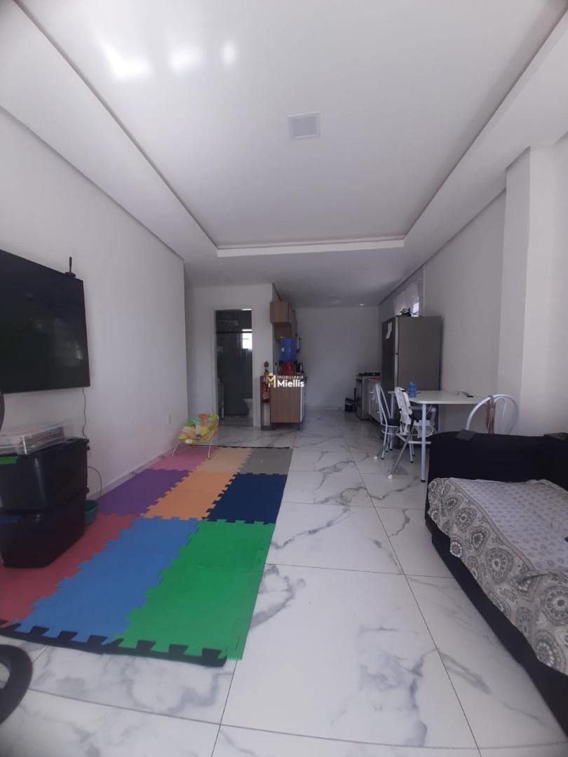 Casa à venda com 3 quartos, 120m² - Foto 3