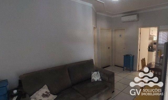 Apartamento à venda com 2 quartos, 75m² - Foto 2