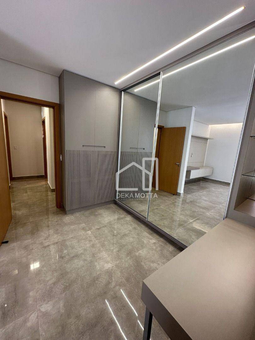 Cobertura à venda com 3 quartos, 250m² - Foto 6