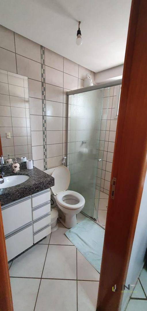 Apartamento à venda com 3 quartos, 74m² - Foto 17