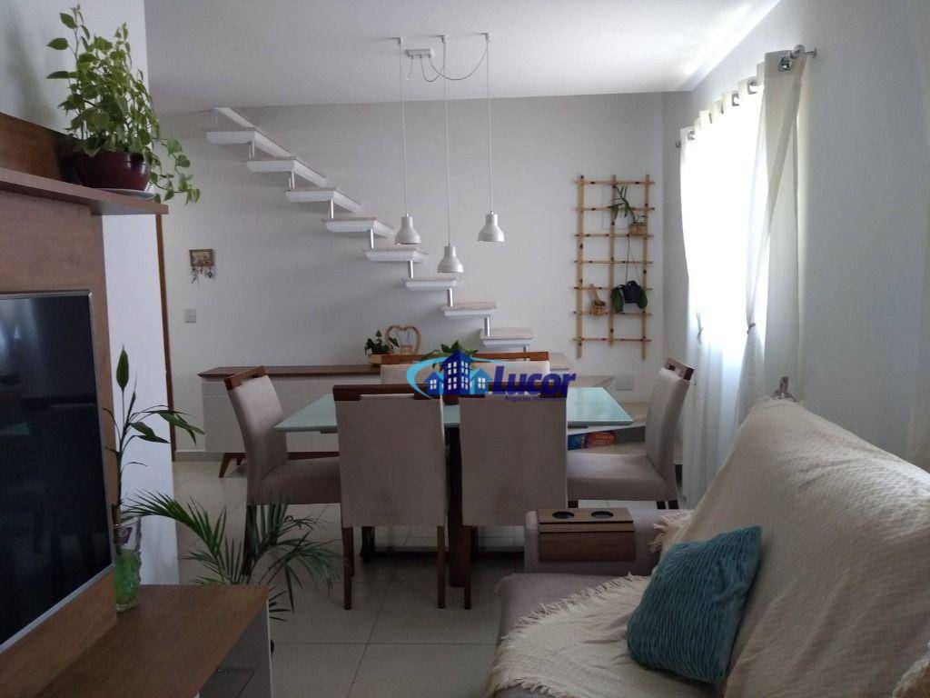 Casa de Condomínio à venda com 3 quartos, 82m² - Foto 1