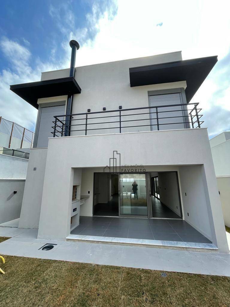 Casa à venda com 3 quartos, 200m² - Foto 2