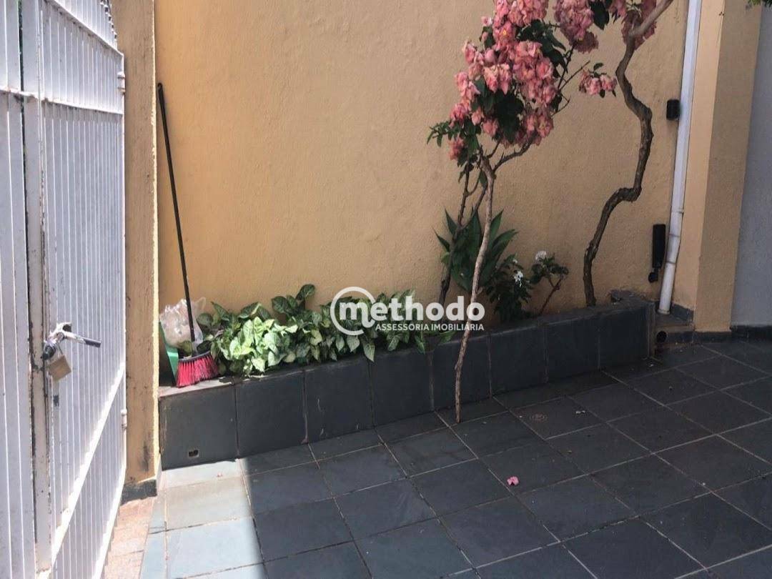 Casa à venda com 3 quartos, 227m² - Foto 18