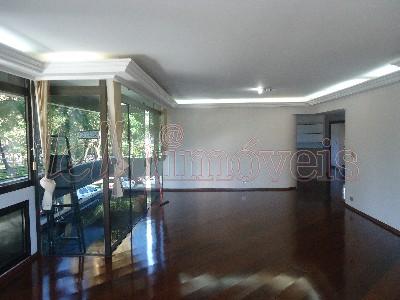 Apartamento para alugar com 4 quartos, 205m² - Foto 1