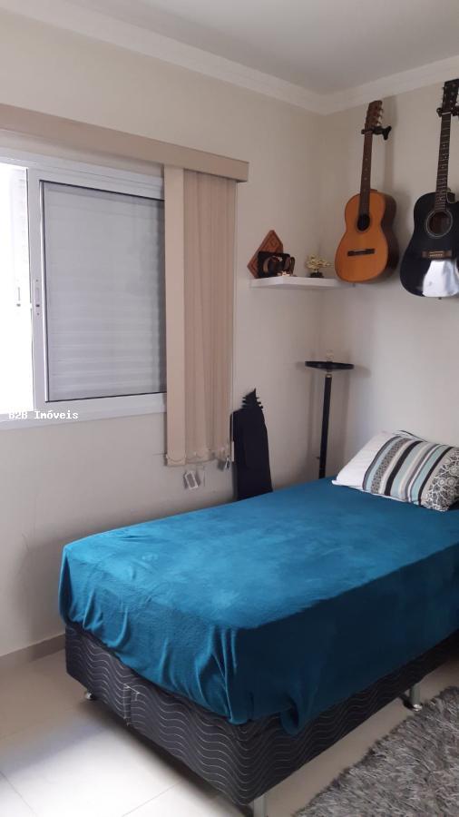 Casa de Condomínio à venda com 3 quartos, 204m² - Foto 30