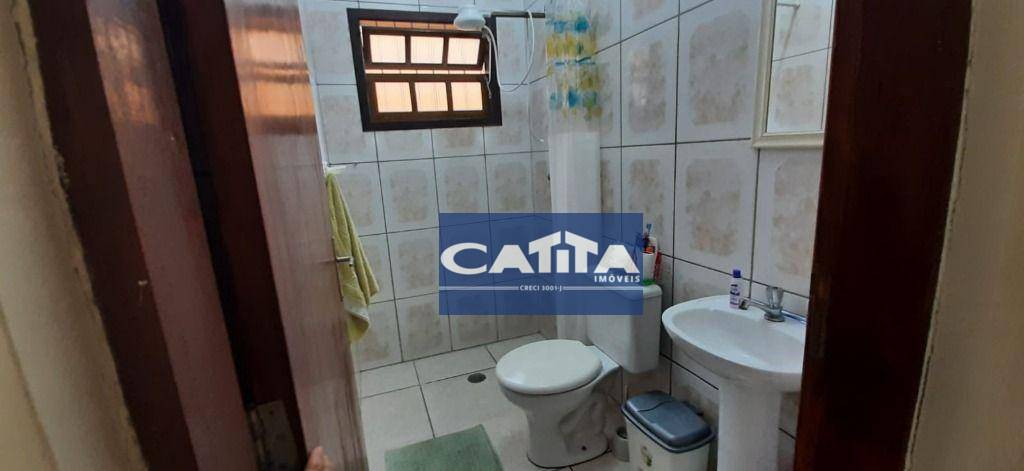 Casa à venda com 2 quartos, 70m² - Foto 12