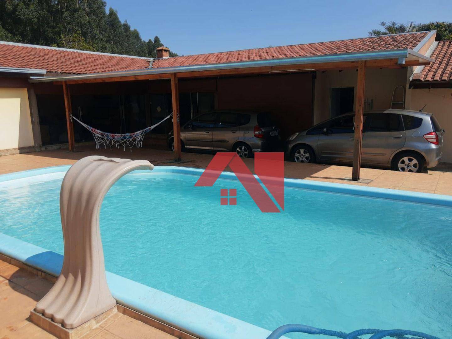 Chácara à venda com 3 quartos, 450m² - Foto 1