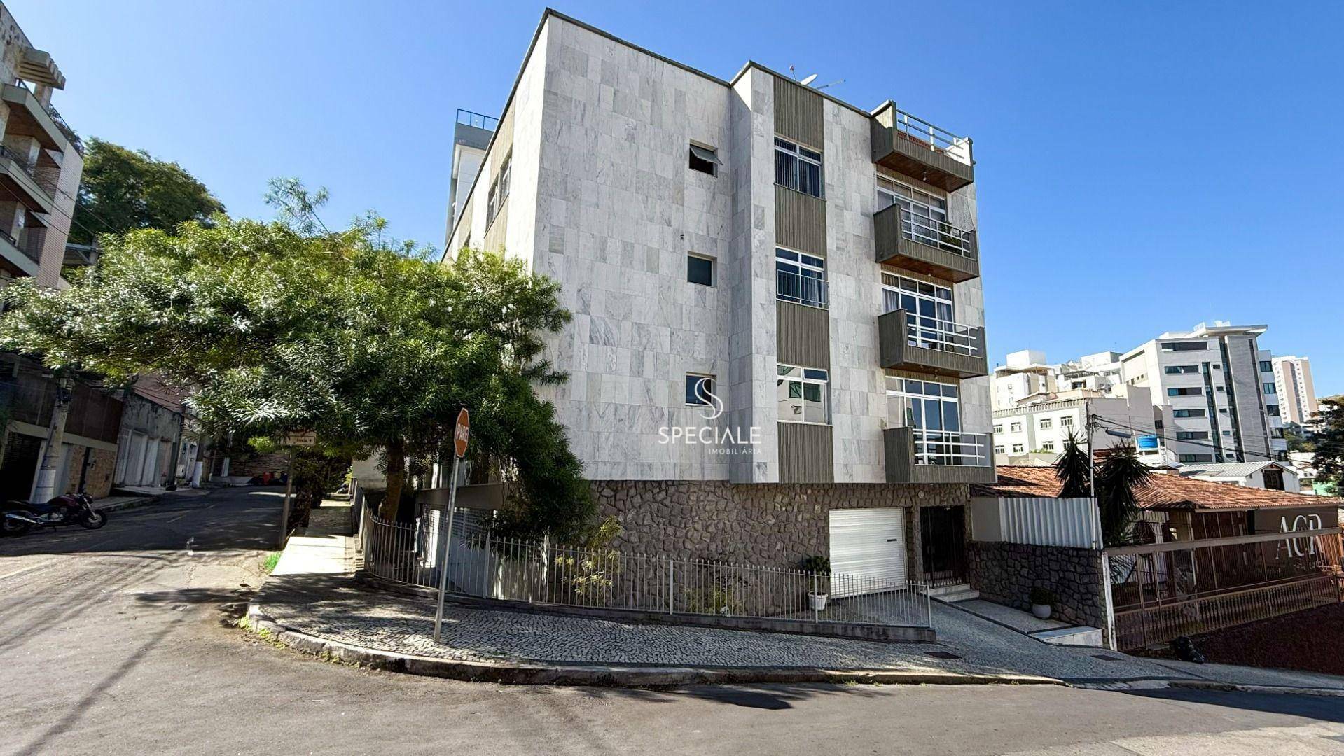 Apartamento à venda com 3 quartos, 118m² - Foto 1