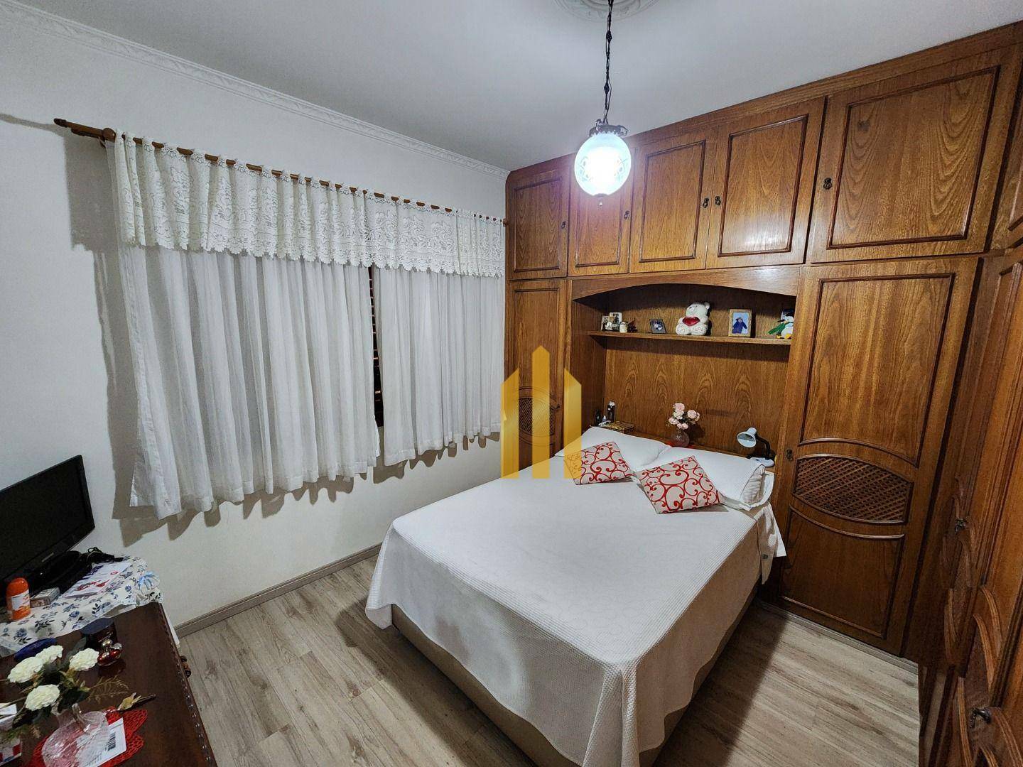 Casa à venda com 3 quartos, 250m² - Foto 12