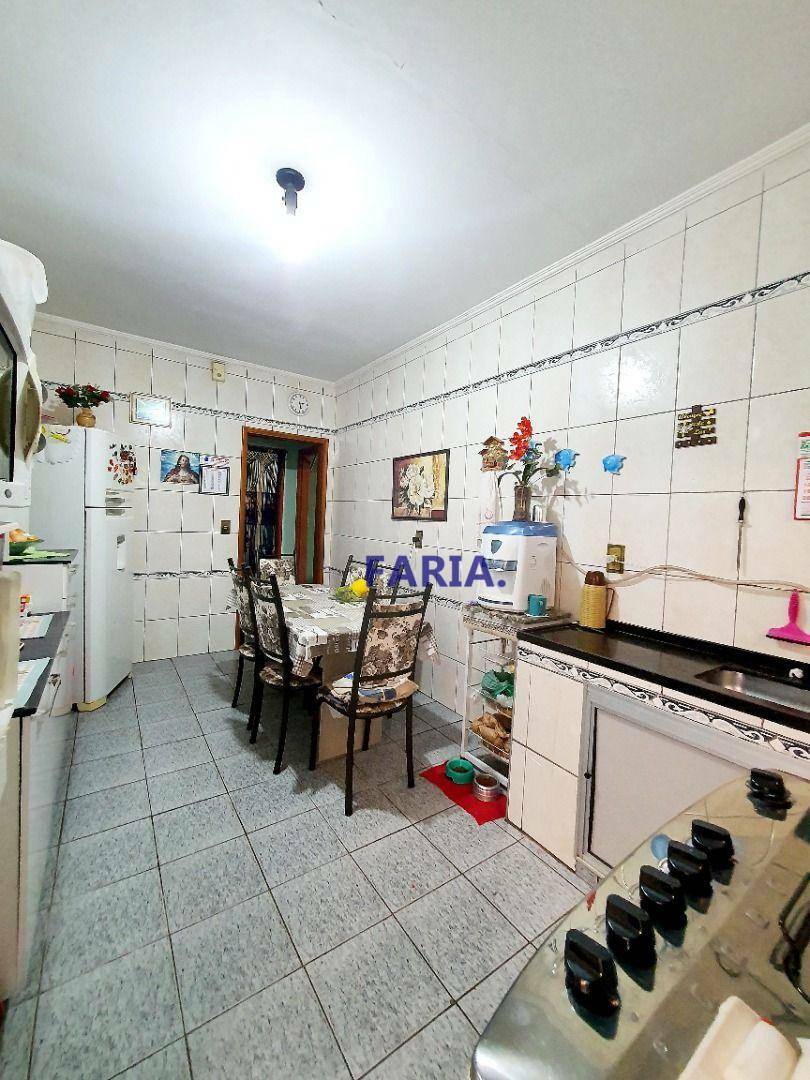 Casa à venda com 3 quartos, 119m² - Foto 8