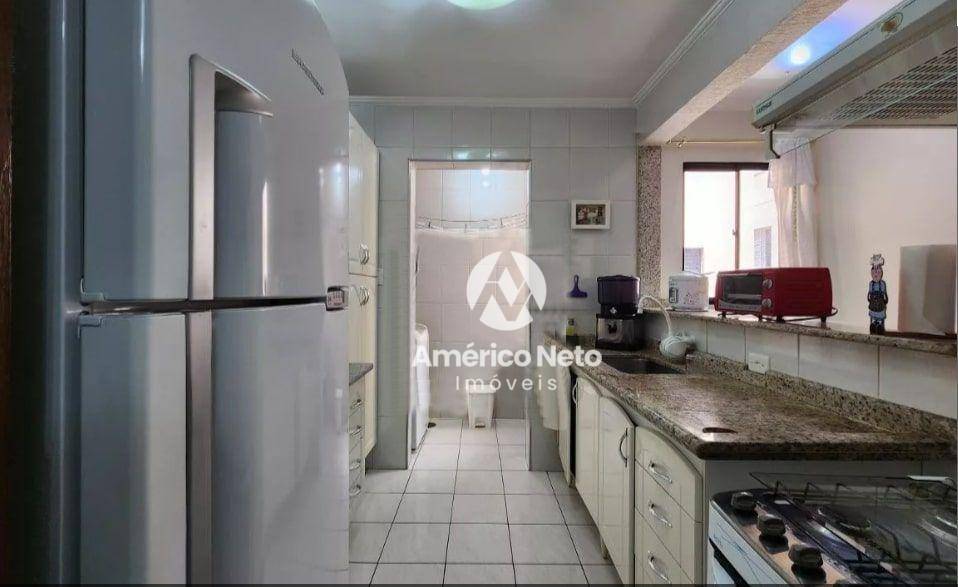 Apartamento para alugar com 3 quartos, 70m² - Foto 4