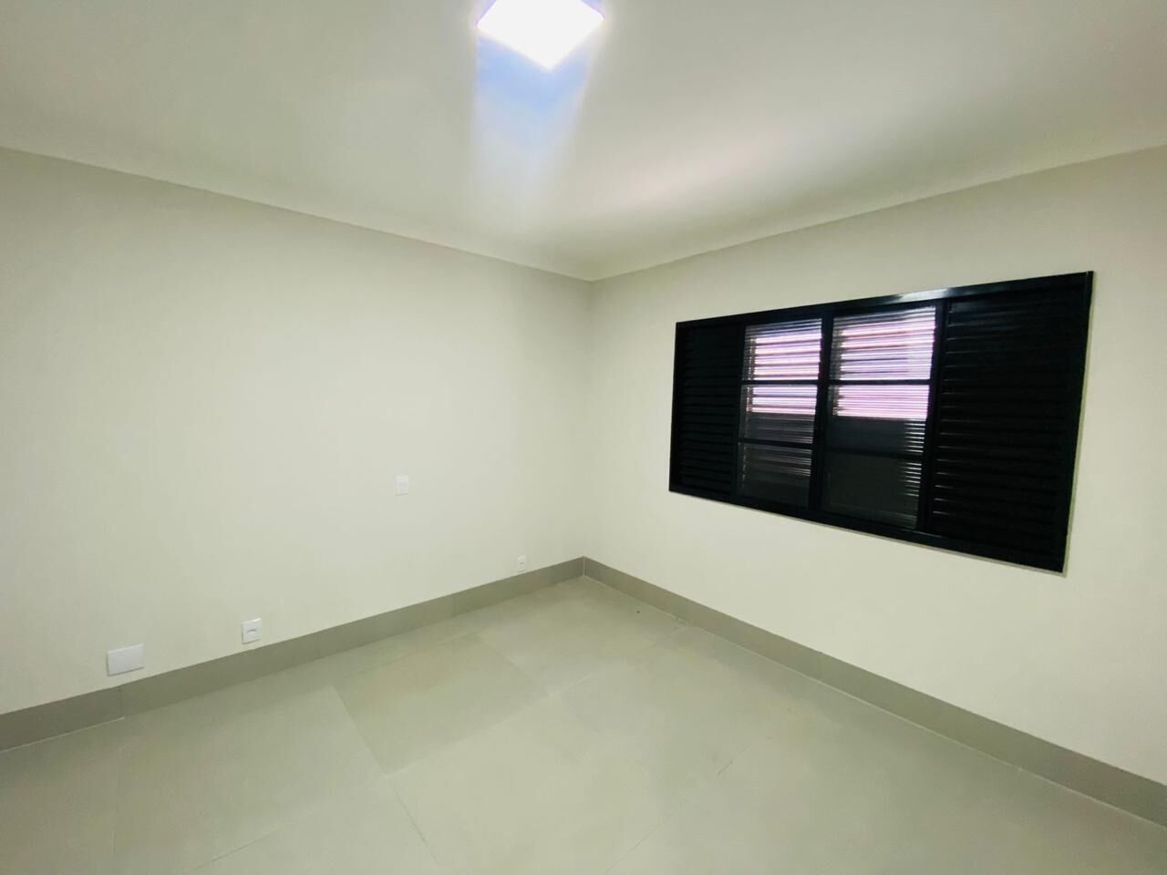 Casa à venda com 3 quartos, 180m² - Foto 8