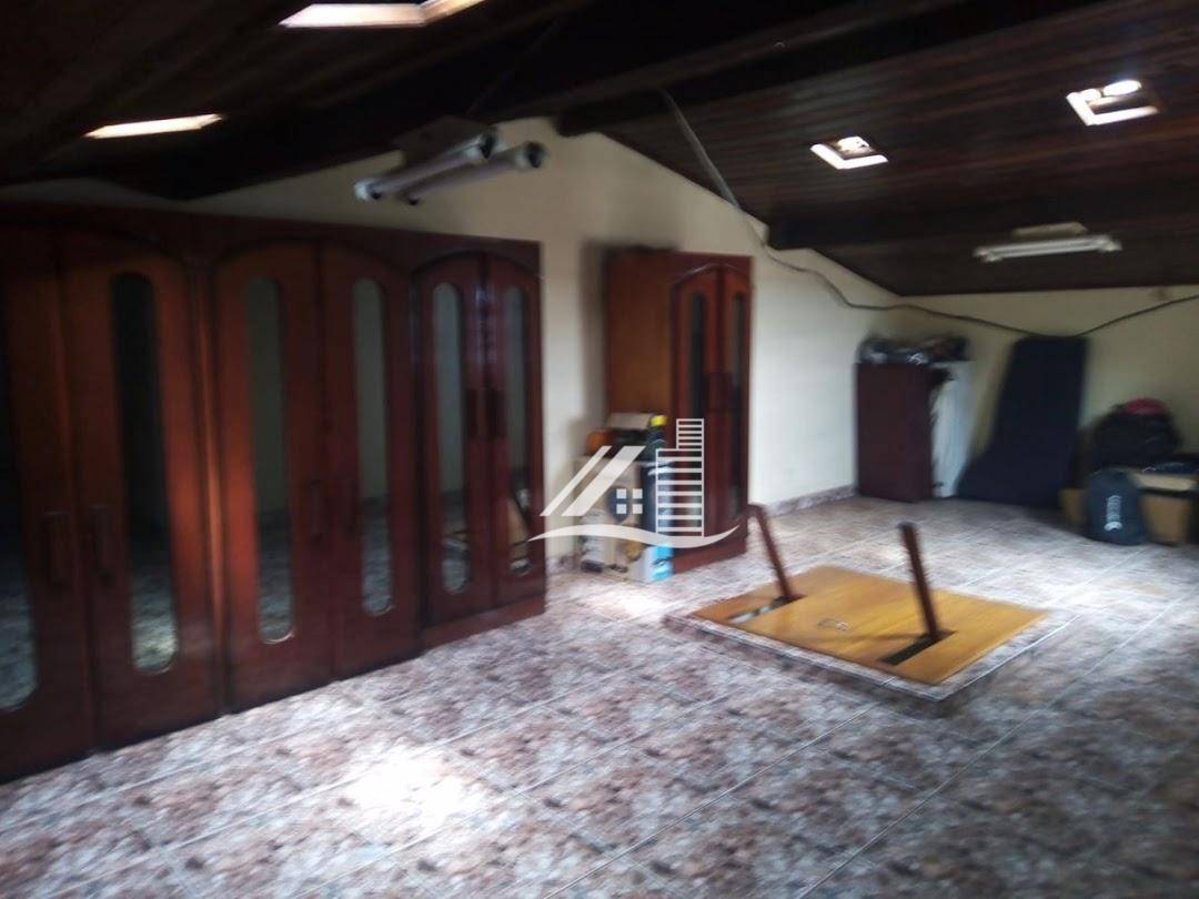 Sobrado à venda com 3 quartos, 190m² - Foto 35