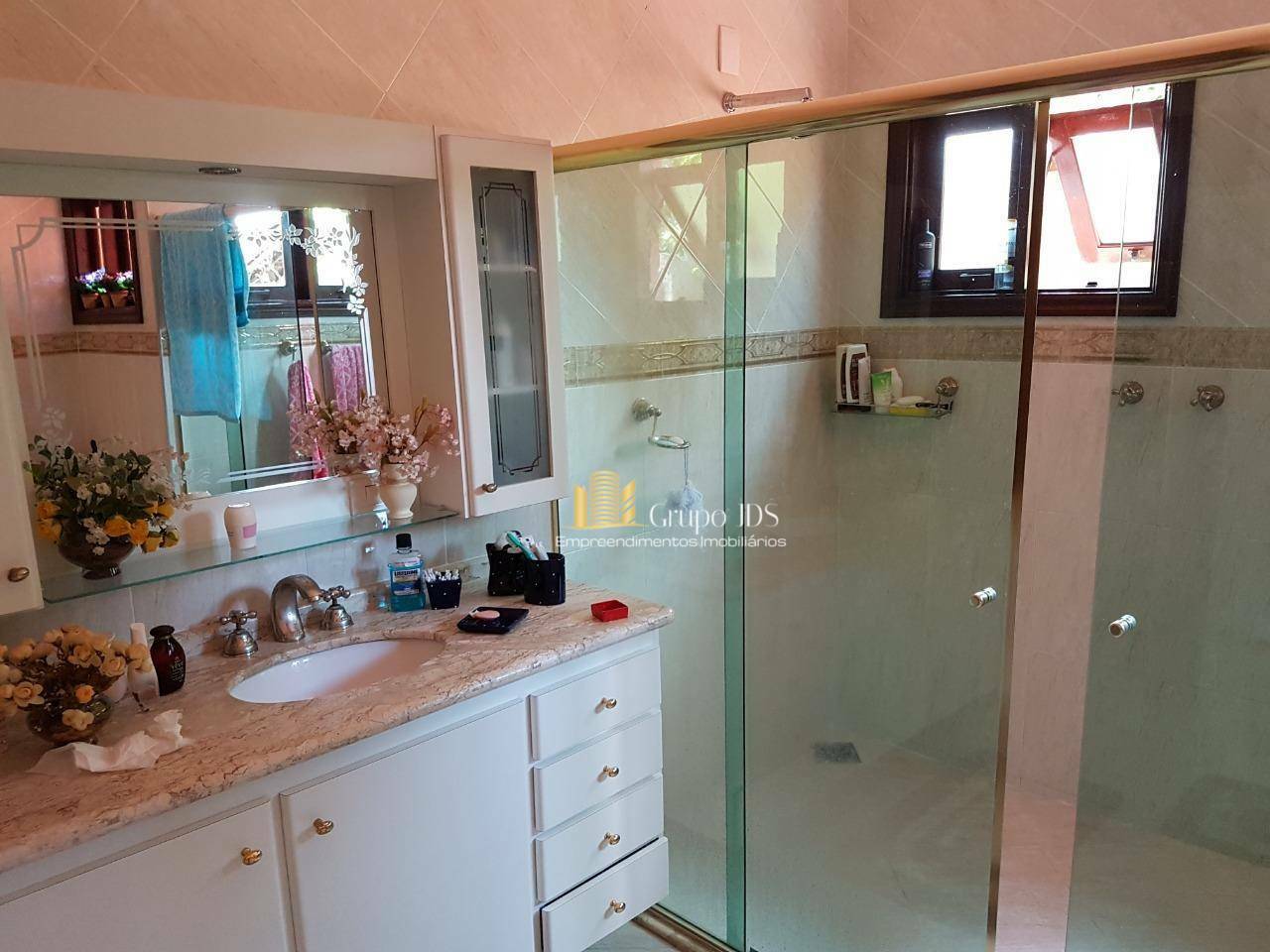 Casa à venda com 4 quartos, 380m² - Foto 5