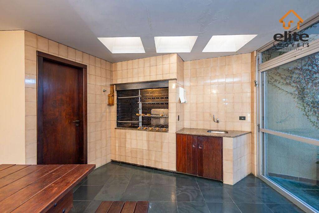 Casa à venda e aluguel com 4 quartos, 352m² - Foto 32