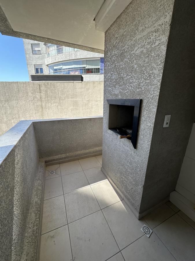 Apartamento à venda com 2 quartos, 85m² - Foto 4